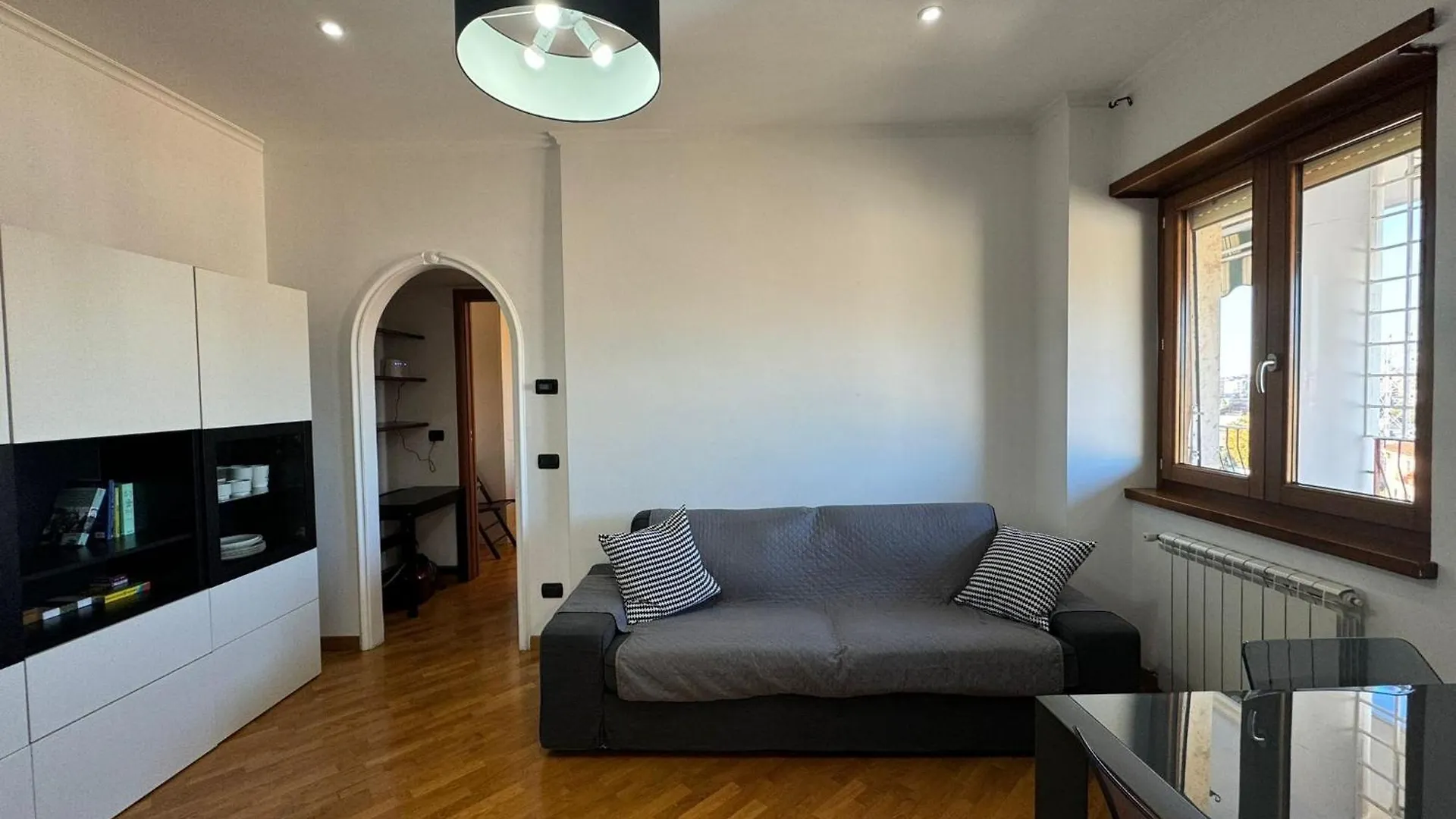 Cozy Flat With Balcony Apartment Rome
