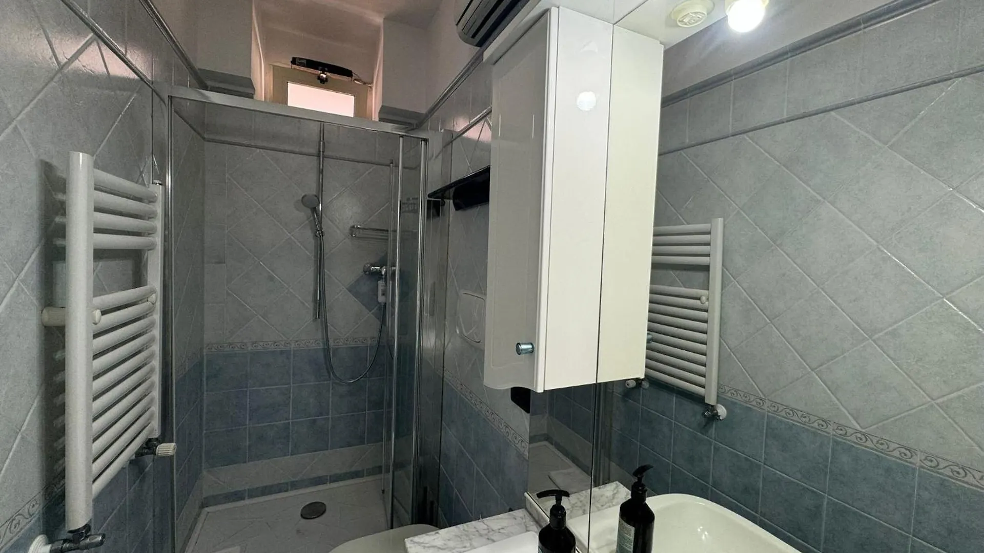 Cozy Flat With Balcony Apartment Rome