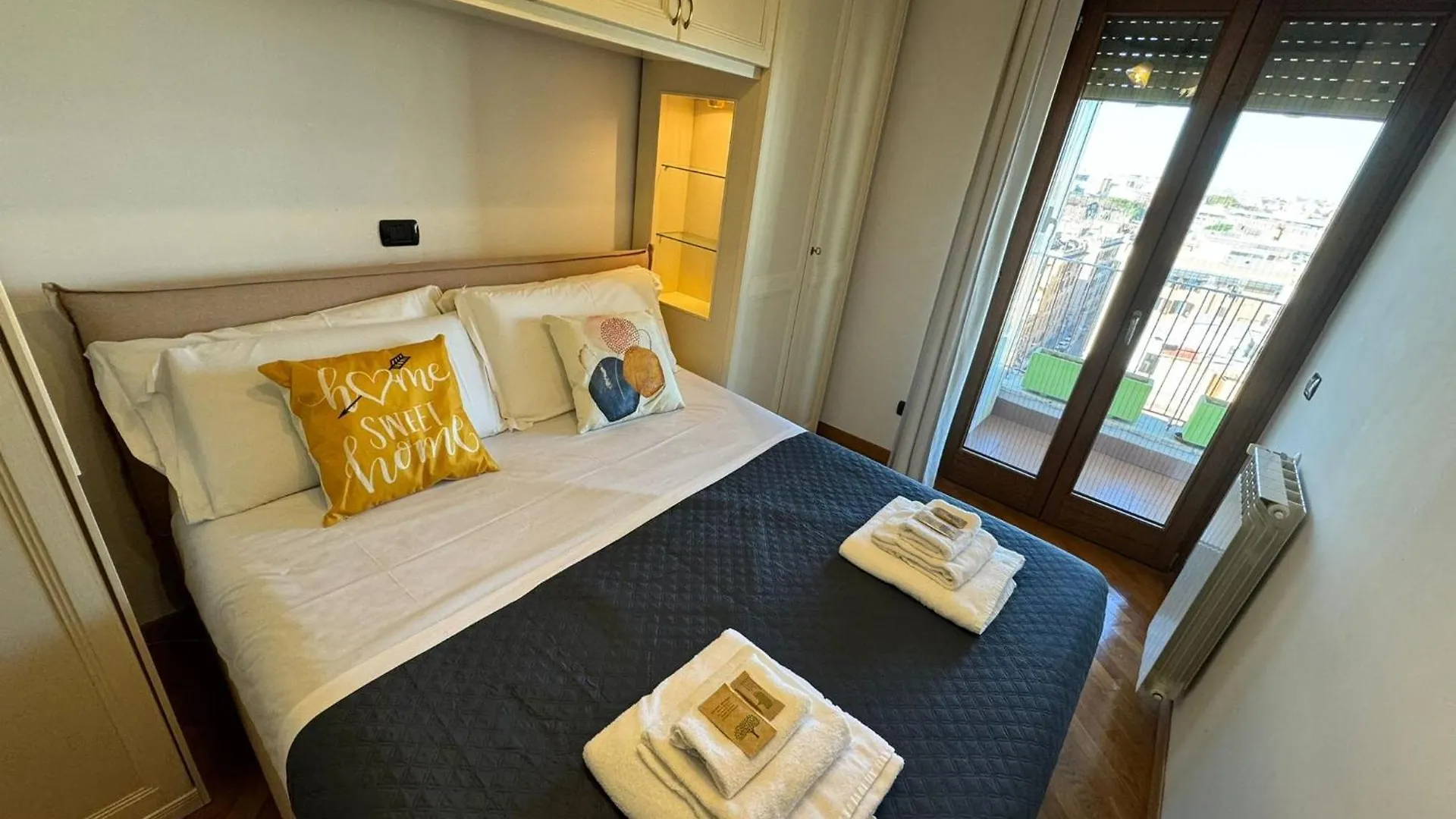 Cozy Flat With Balcony location